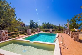 Villa Kastro Estate