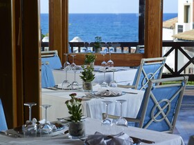 Knossos Royal Hotel