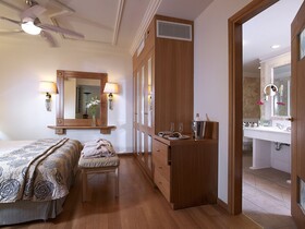 Knossos Royal Villas