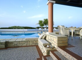 Knossos Royal Villas