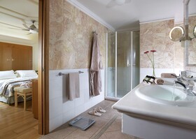 Knossos Royal Villas