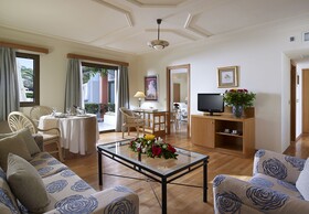 Knossos Royal Villas
