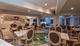 Artemis Hotel Apartments