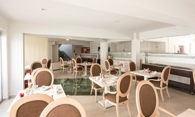 Artemis Hotel Apartments
