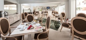 Artemis Hotel Apartments