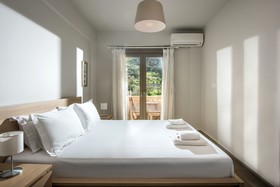 Caravel Apartments Stalis