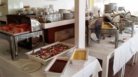 Saradari Beach Hotel