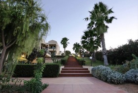 Saradari Beach Hotel