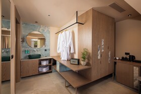 Cosmeen Lifestyle Boutique Stay