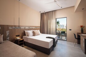 Cosmeen Lifestyle Boutique Stay