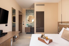 Cosmeen Lifestyle Boutique Stay