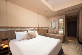 Cosmeen Lifestyle Boutique Stay