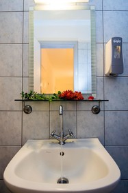 Diamond Apartments & Suites