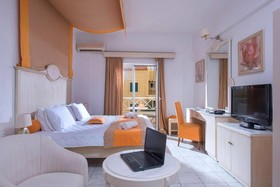 Elmi Suites Beach Hotel