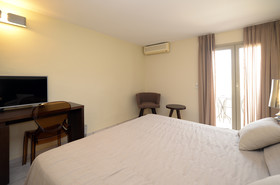 Golden Beach Hotel