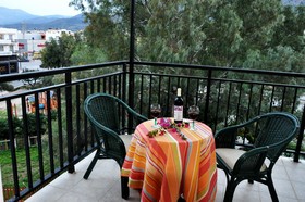 Haris Apartments