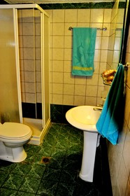 Haris Apartments