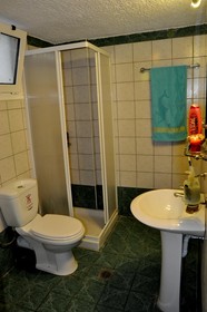 Haris Apartments
