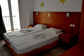 Haris Apartments