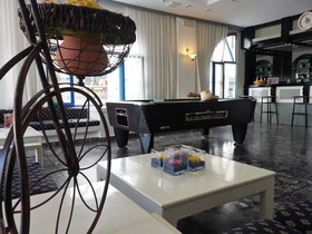 Iro Hotel - Adults Friendly