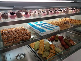 Iro Hotel - Adults Friendly