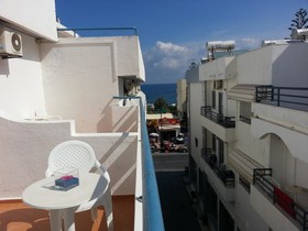 Iro Hotel - Adults Friendly