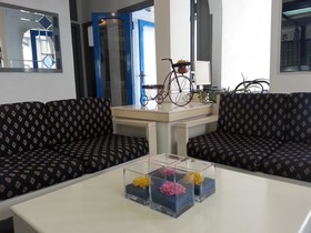 Iro Hotel - Adults Friendly