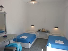 Iro Hotel - Adults Friendly