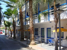 Kassavetis Center - Hotel Studios & Apartments