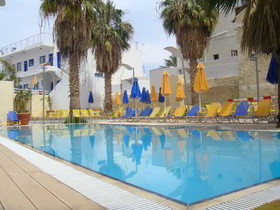 Kassavetis Center - Hotel Studios & Apartments