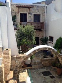 Kostas & Maria Traditional Villa