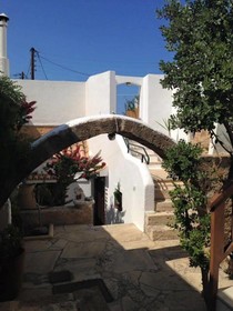 Kostas & Maria Traditional Villa