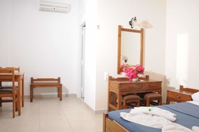 Mastorakis Hotel & Studios