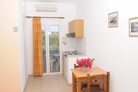 Mastorakis Hotel & Studios