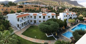 Nikolas Villas Apartments
