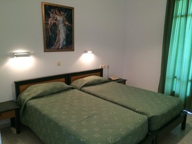 Nikolas Villas Apartments