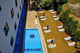 Pollis Hotel