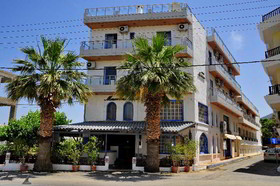 Pollis Hotel