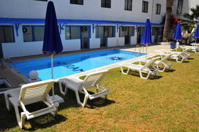 Pollis Hotel