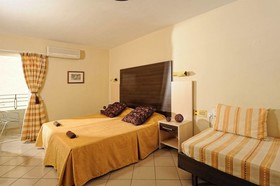 Senses Blue Boutique Hotel