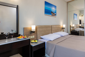 Sergios Hotel - Adults Friendly