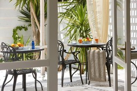 Vasia Boulevard Hotel