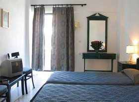 Enorme Epavli Boutique