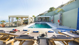 Villa Constandinos