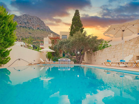 Villa Loukia