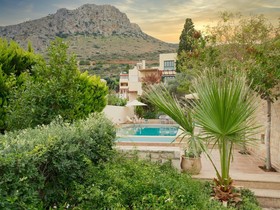 Villa Loukia