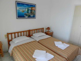 Zorbas Hotel