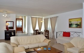 Chrysiida Luxury Suites