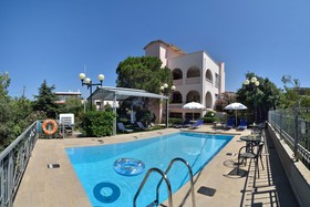 Chrysiida Luxury Suites