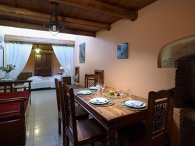 Traditional House Petronikolis